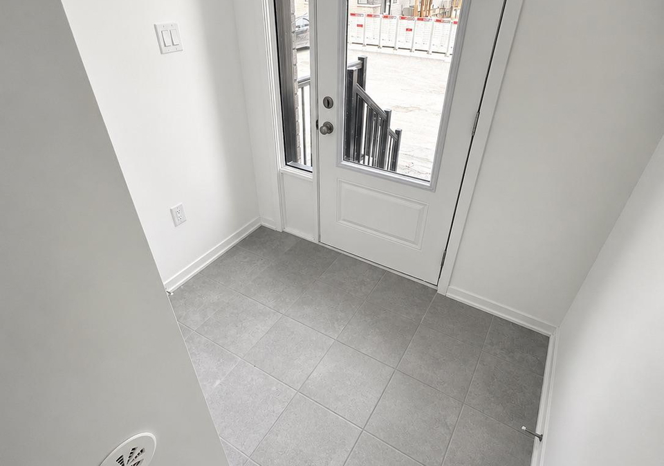 729-heathrow-path-oshawa-ontario-e13488816