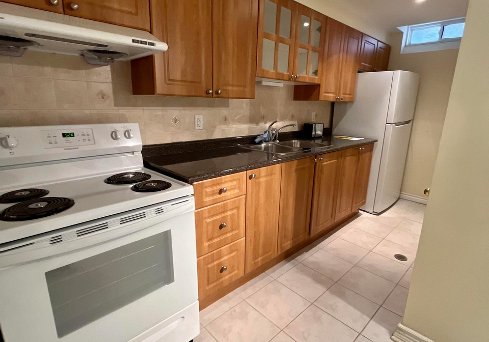 18-skipperhill-crescent-toronto-scarborough-ontario-e13488826