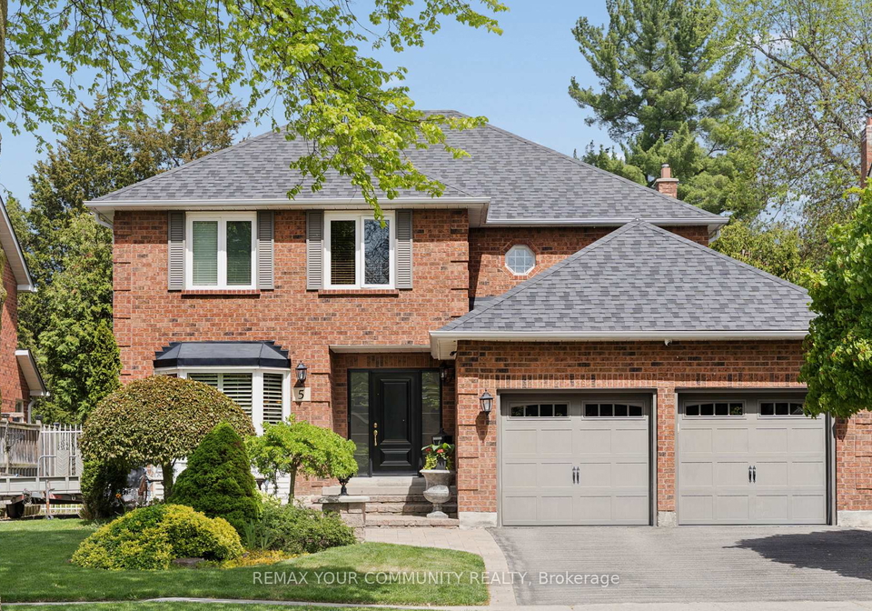 5-carriage-lane-clarington-ontario-e13489400