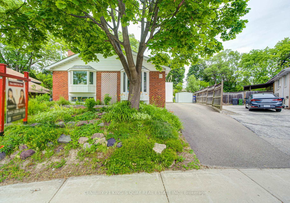 18-benhur-crescent-toronto-scarborough-ontario-e13489678