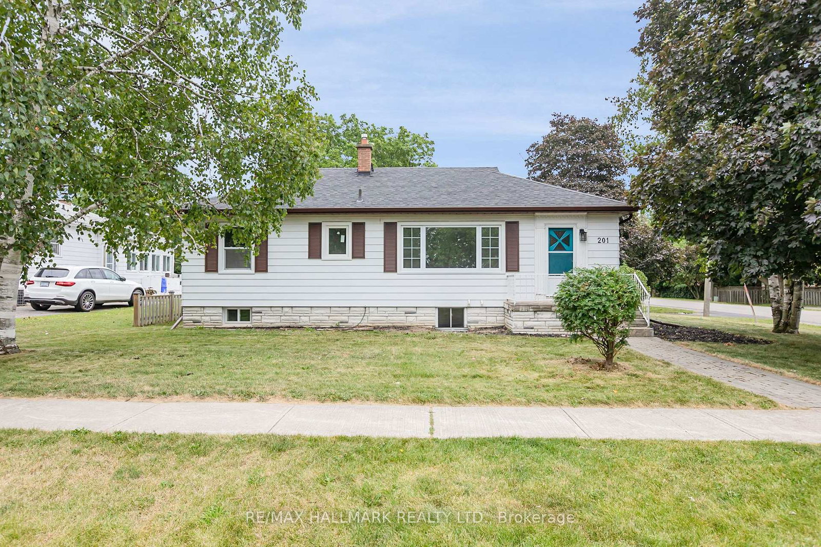 201-high-street-whitby-ontario-e13489912