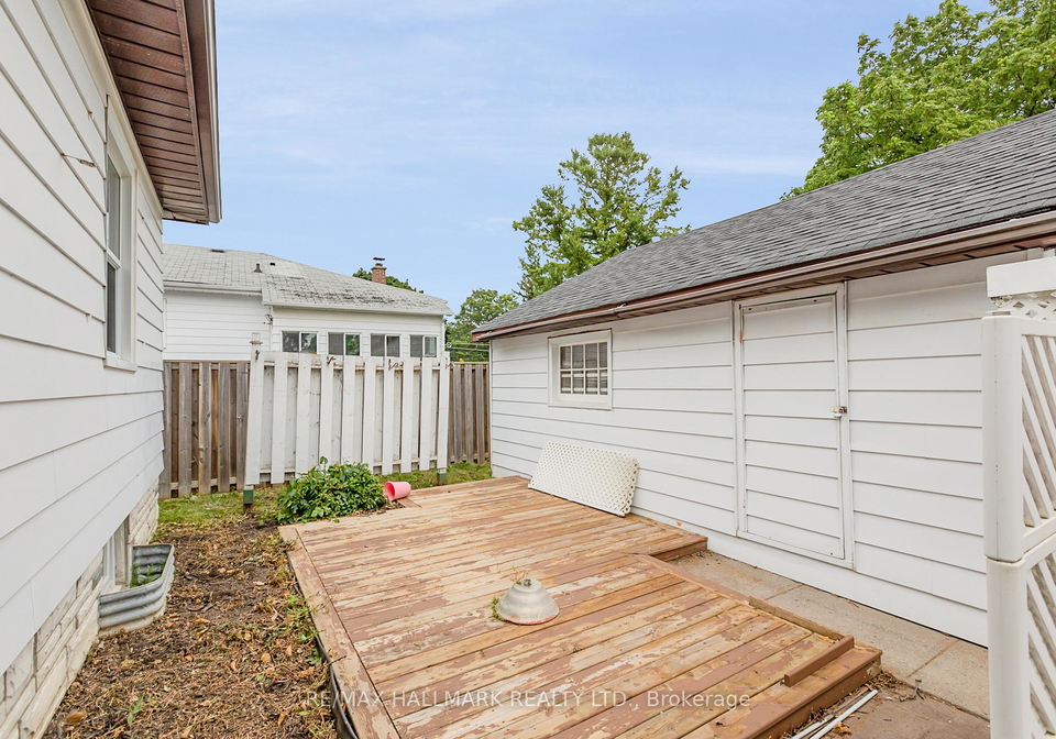 201-high-street-whitby-ontario-e13489912