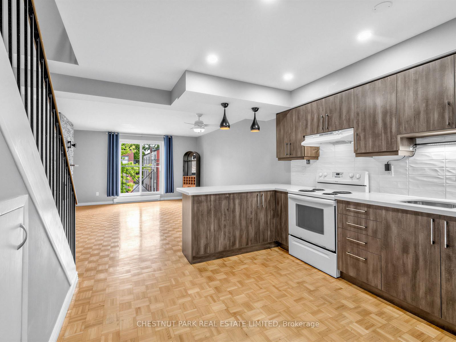 880-broadview-avenue-toronto-east-york-ontario-e13490116