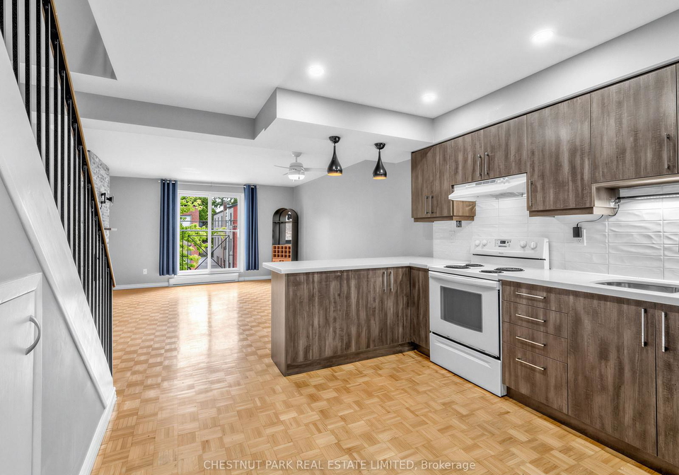 880-broadview-avenue-toronto-east-york-ontario-e13490116