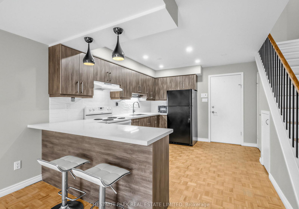 880-broadview-avenue-toronto-east-york-ontario-e13490116