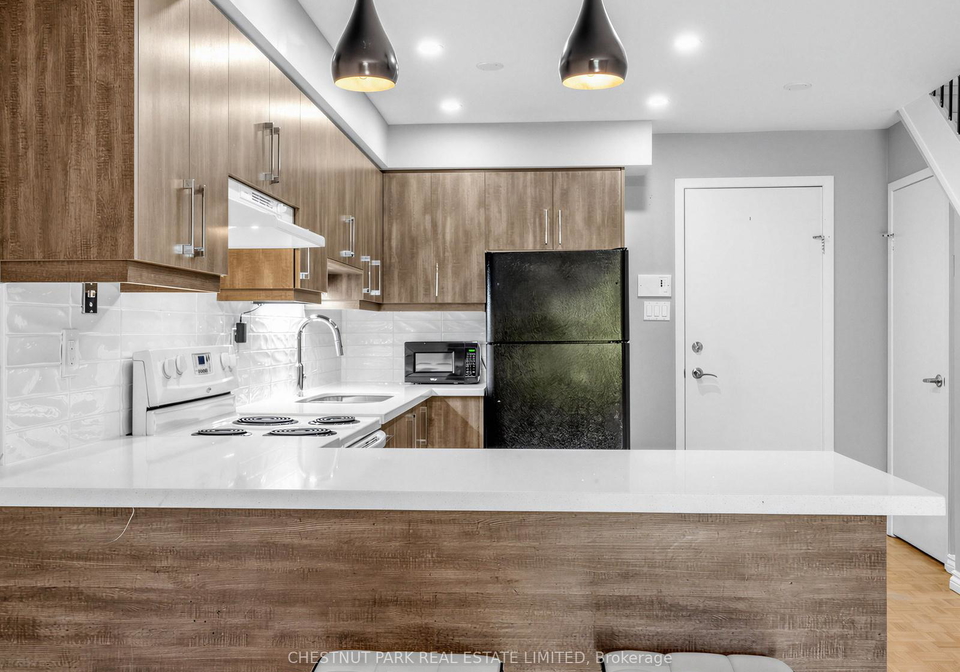 880-broadview-avenue-toronto-east-york-ontario-e13490116