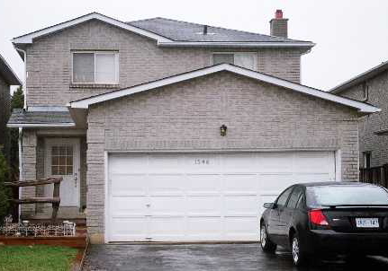 1546-beechlawn-drive-pickering-ontario-e1349014