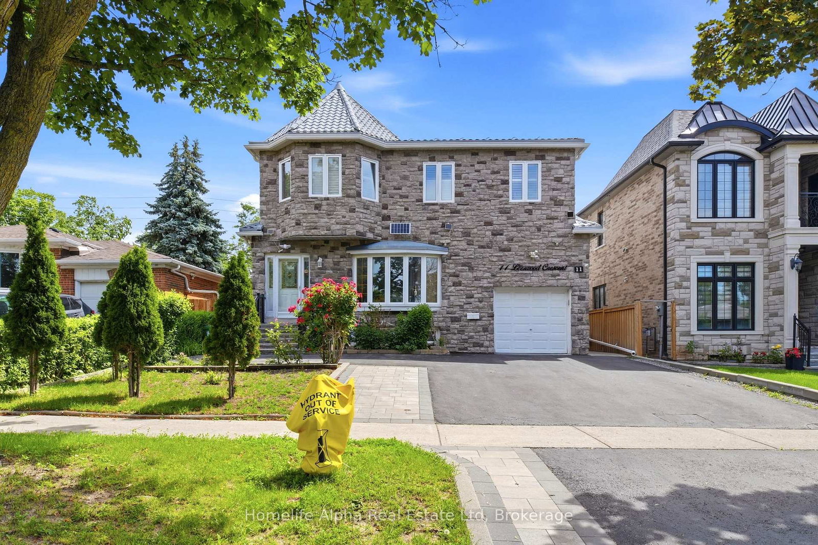 11-leeswood-crescent-toronto-scarborough-ontario-e13490334