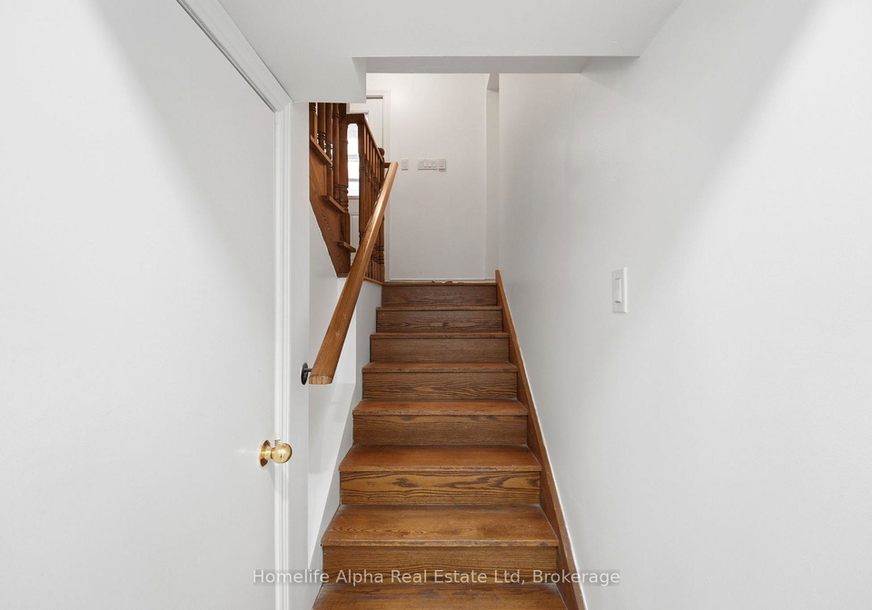 11-leeswood-crescent-toronto-scarborough-ontario-e13490334