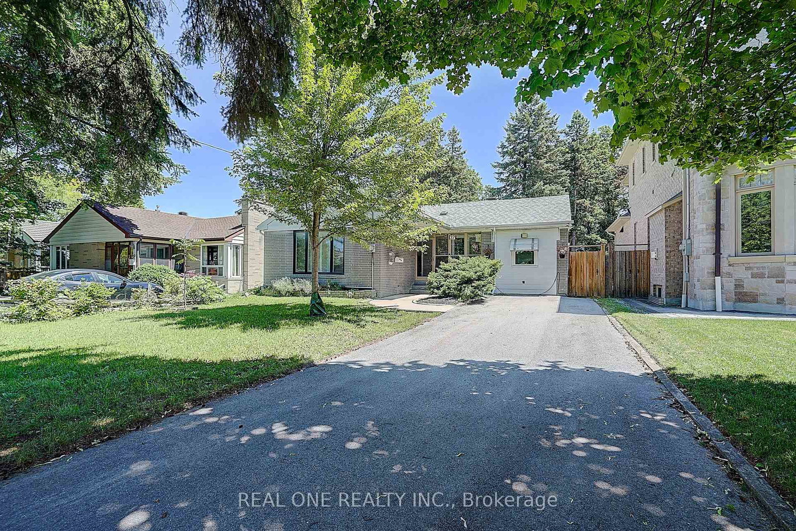 37-lauralynn-crescent-toronto-scarborough-ontario-e13490624
