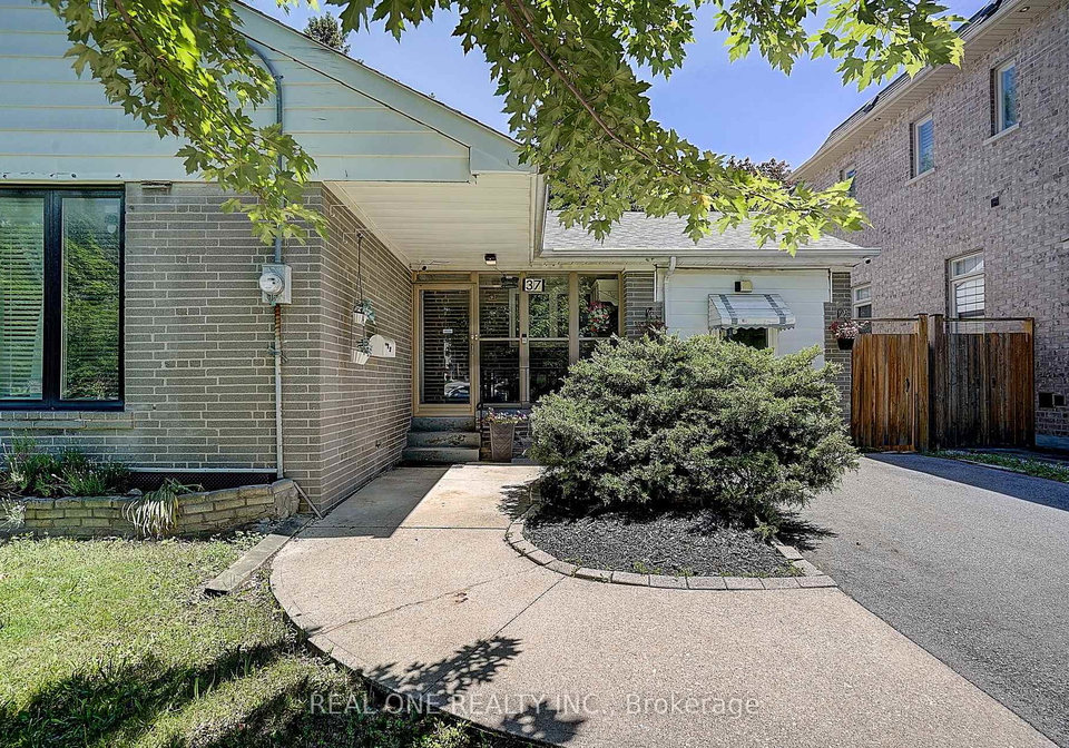 37-lauralynn-crescent-toronto-scarborough-ontario-e13490624