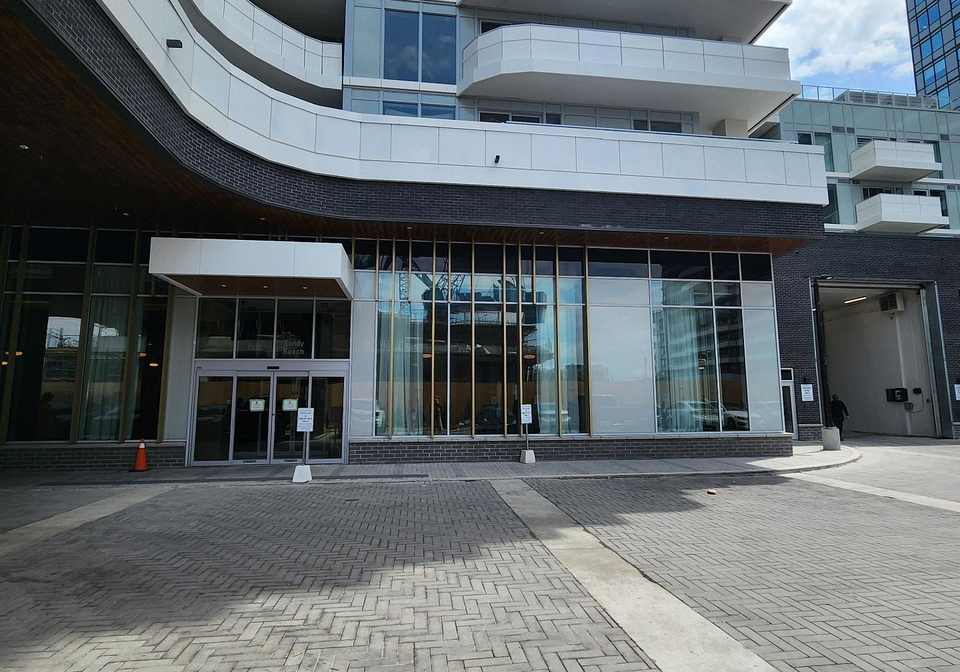 1010-sandy-beach-road-pickering-ontario-e13491488