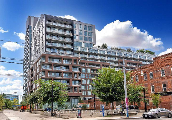 30-baseball-place-toronto-toronto-ontario-e13491856