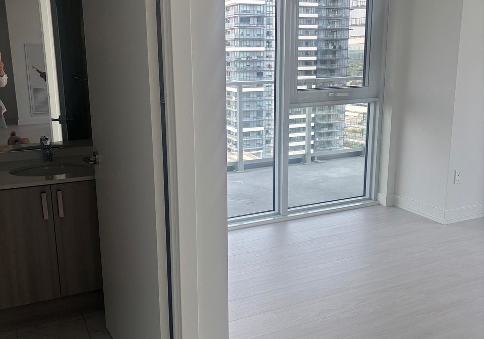 1010-sandy-beach-road-pickering-ontario-e13491908