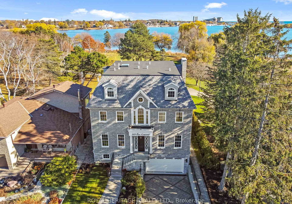 968-essa-crescent-pickering-ontario-e13492252