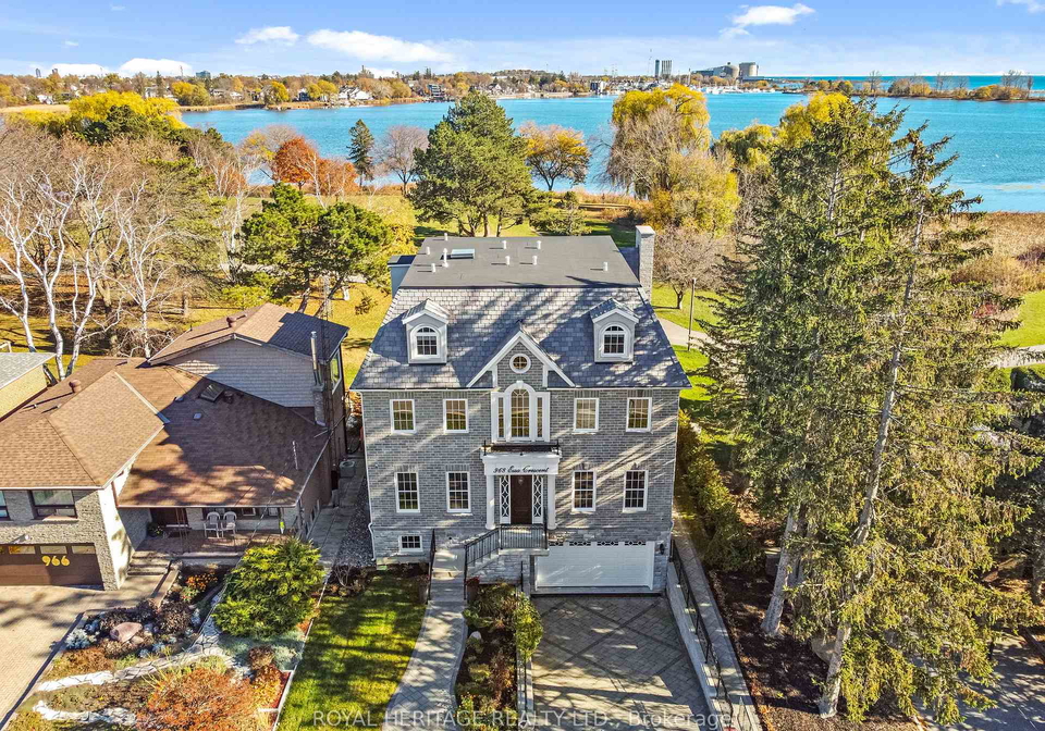 968-essa-crescent-pickering-ontario-e13492252