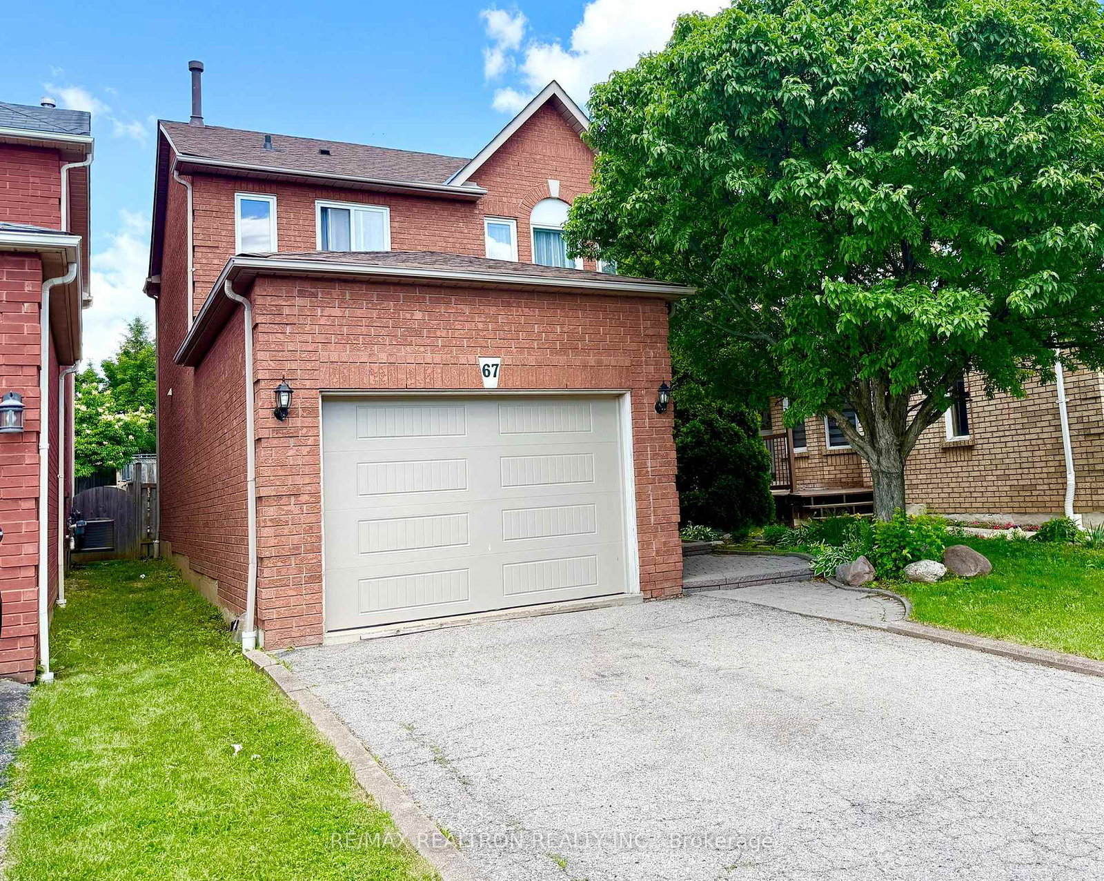 67-sable-crescent-whitby-ontario-e13492306