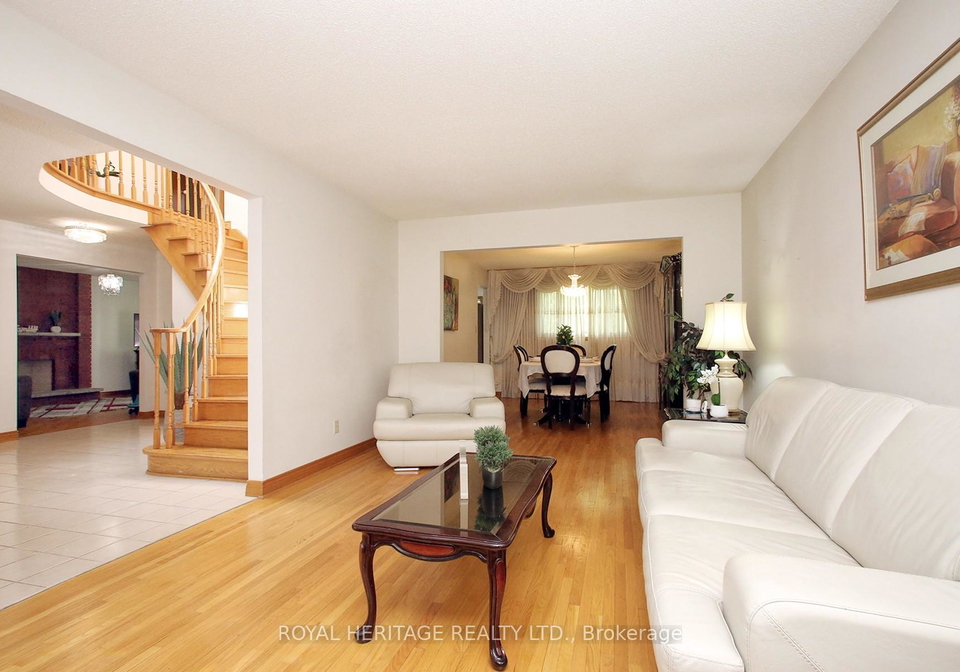 8-challenger-court-toronto-scarborough-ontario-e13492462