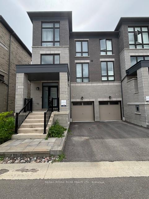 31-douet-lane-ajax-ontario-e13492720