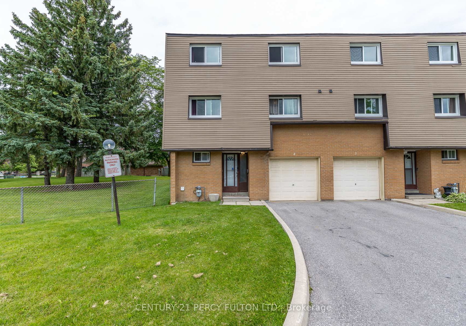 1415-fieldlight-boulevard-pickering-ontario-e13492990