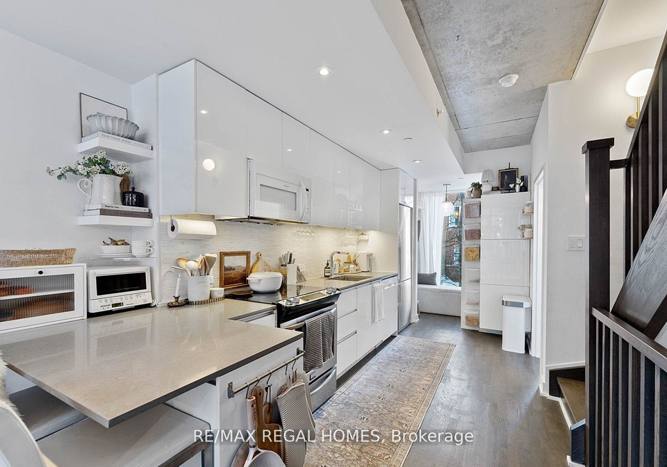 1238-dundas-street-e-toronto-toronto-ontario-e13493952