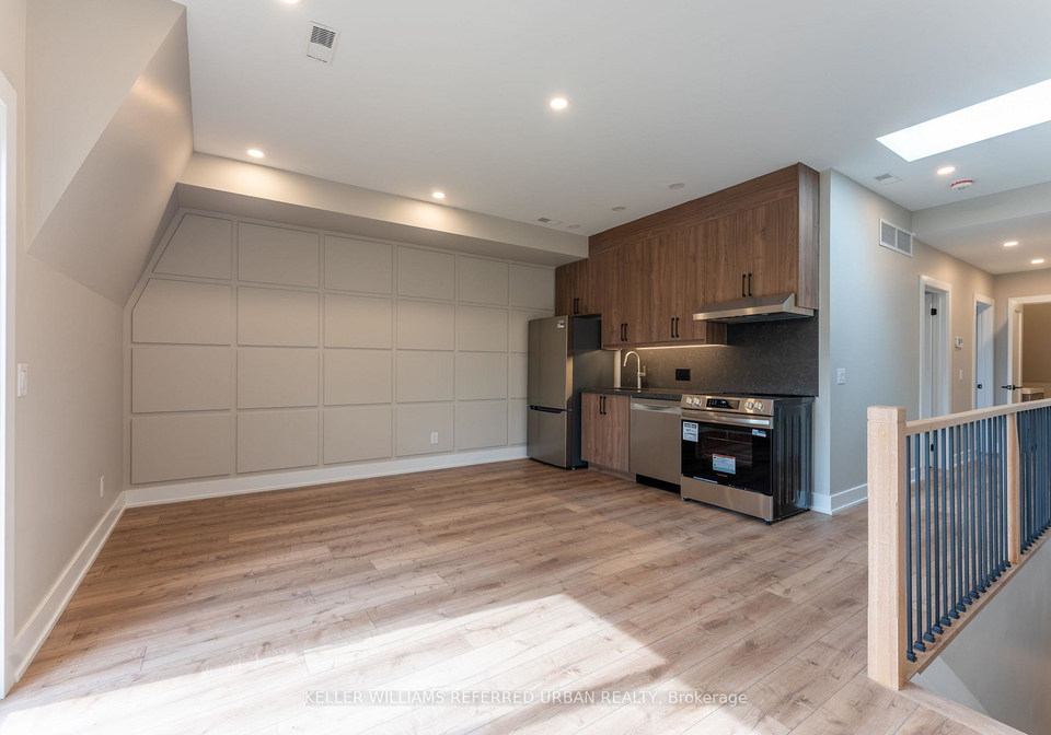 352-jones-avenue-toronto-toronto-ontario-e13494186