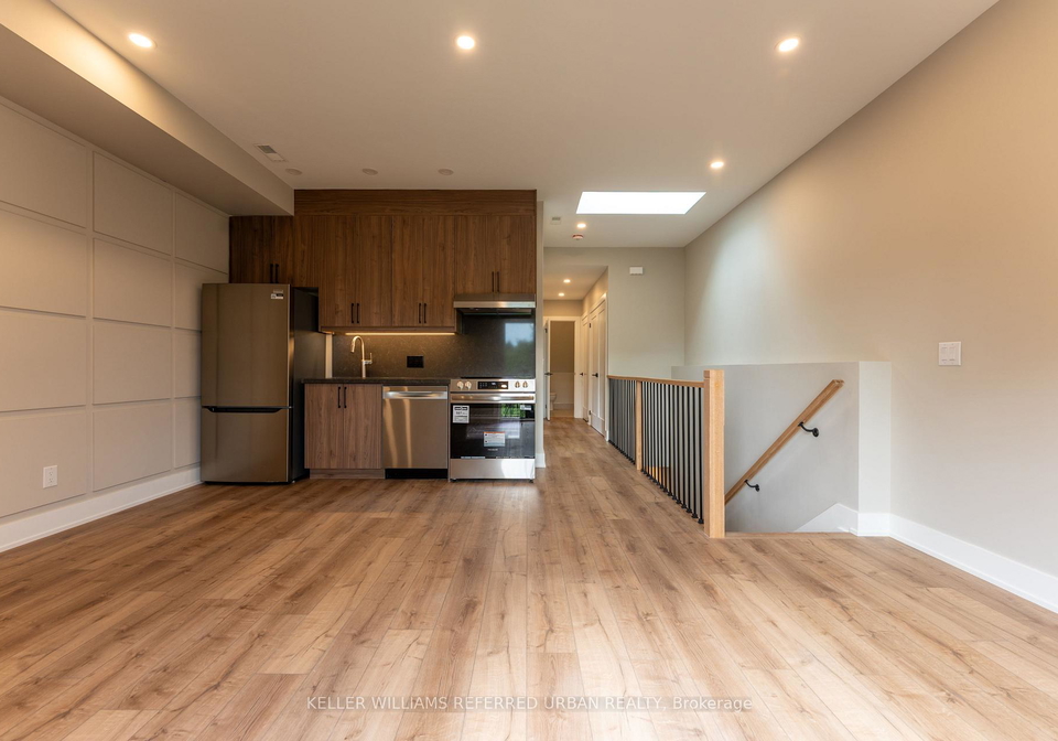 352-jones-avenue-toronto-toronto-ontario-e13494186