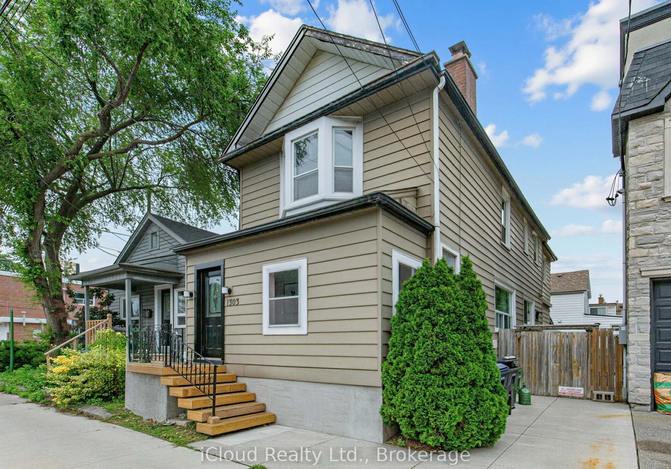 1303-woodbine-avenue-toronto-east-york-ontario-e13494922