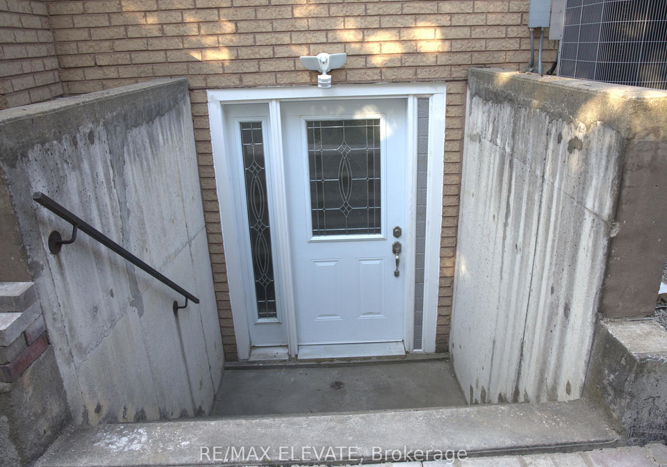 7-heaslip-terrace-toronto-scarborough-ontario-e13495094