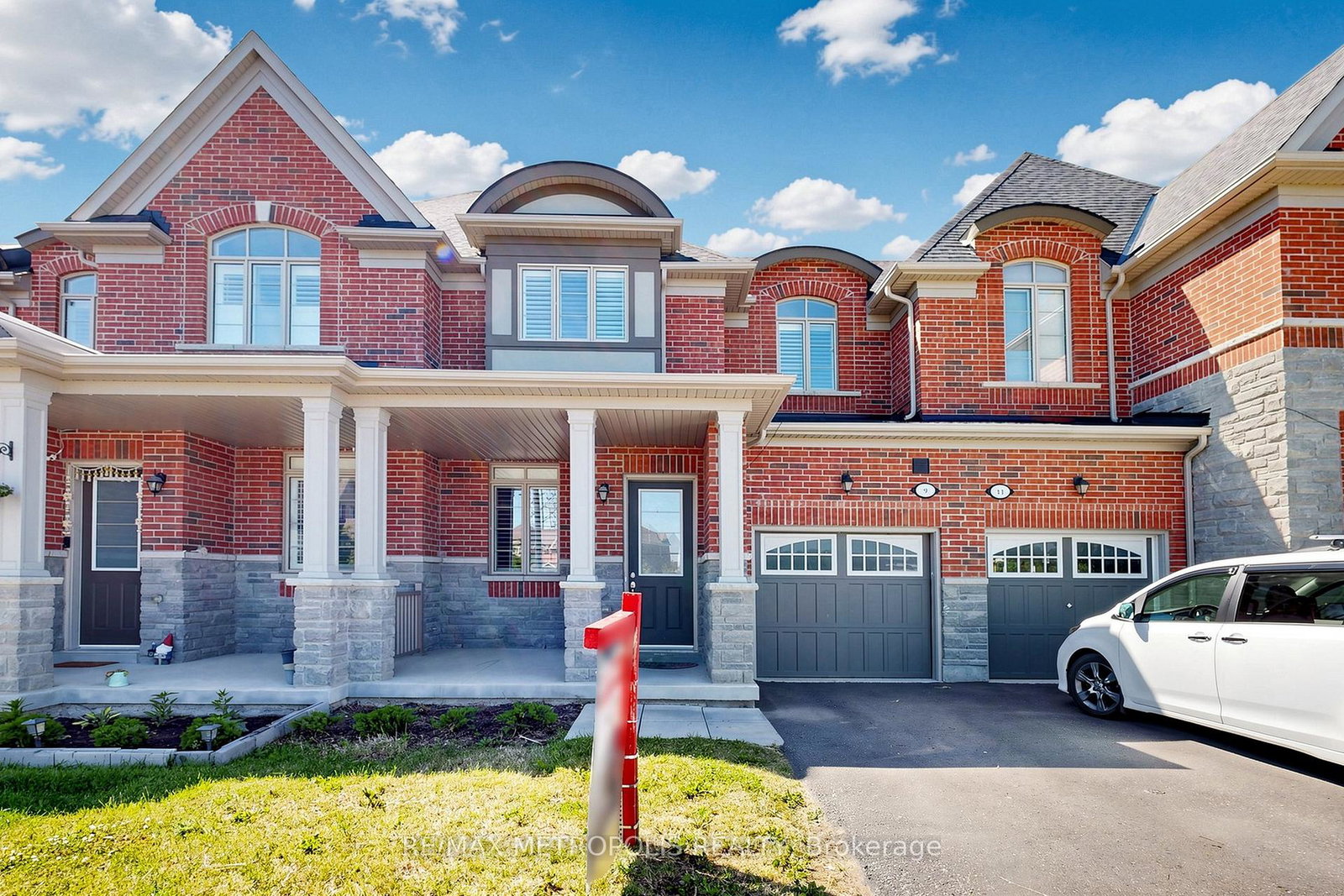 9-caton-lane-ajax-ontario-e13495412