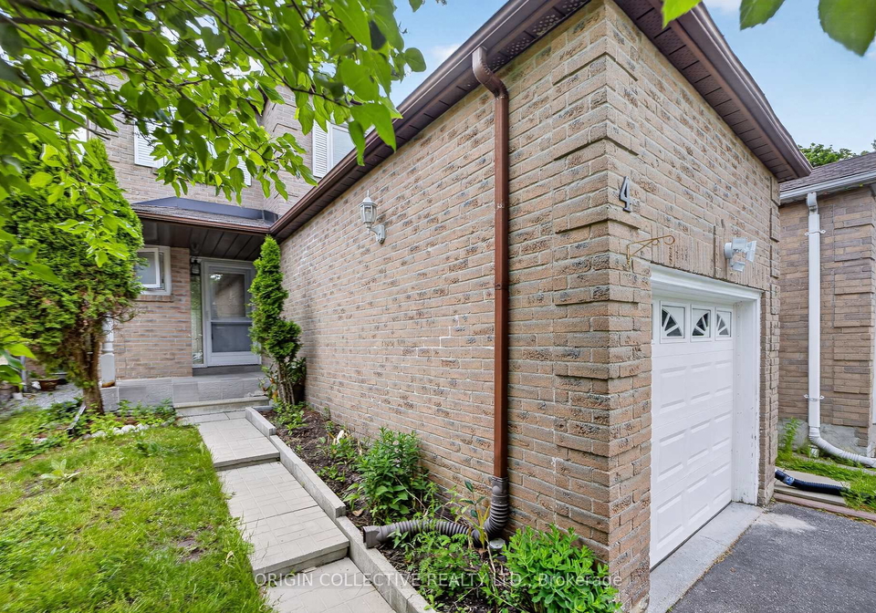 4-usherwood-court-toronto-scarborough-ontario-e13495618