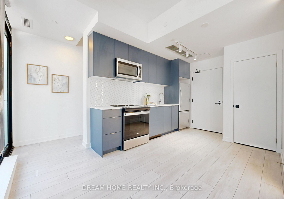1612-charles-street-whitby-ontario-e13496104