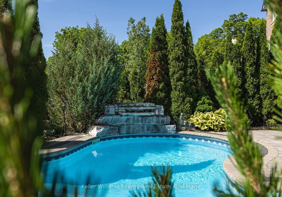 50-rumbellow-crescent-ajax-ontario-e13496532