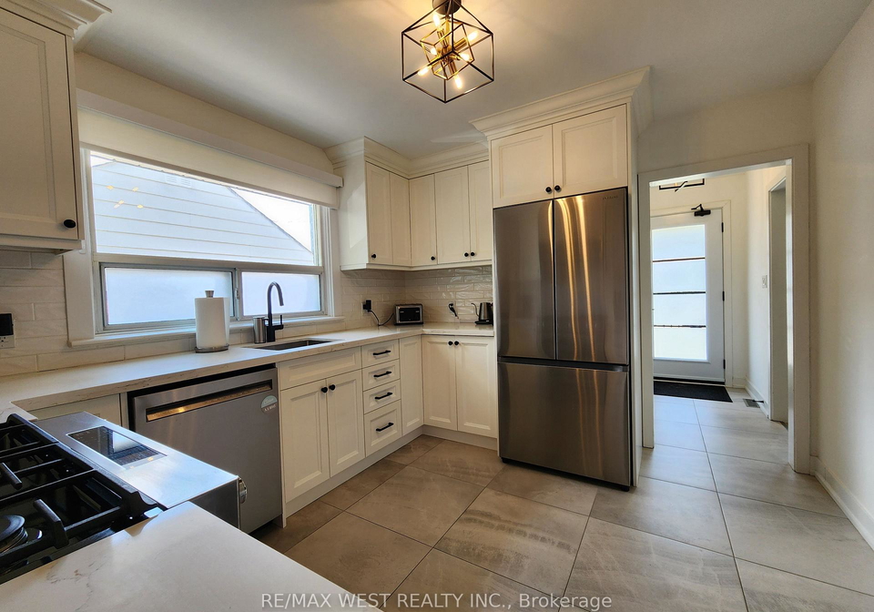 835-hortop-street-oshawa-ontario-e13496622