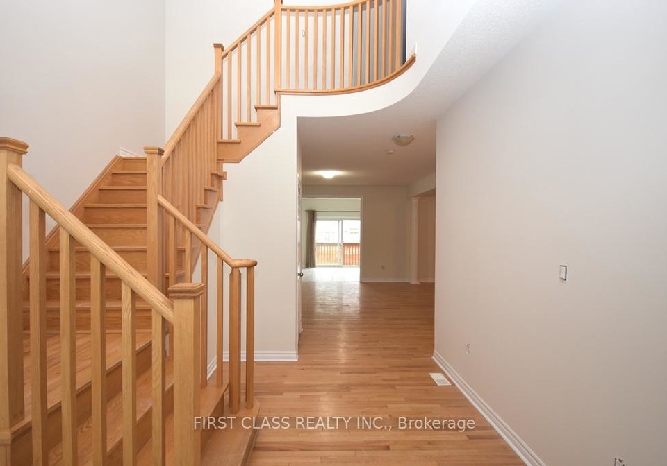 2588-standardbred-drive-oshawa-ontario-e13498872
