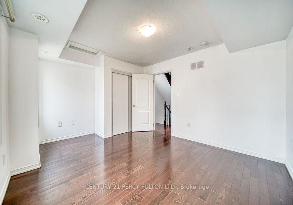 80-sarita-path-oshawa-ontario-e13499010