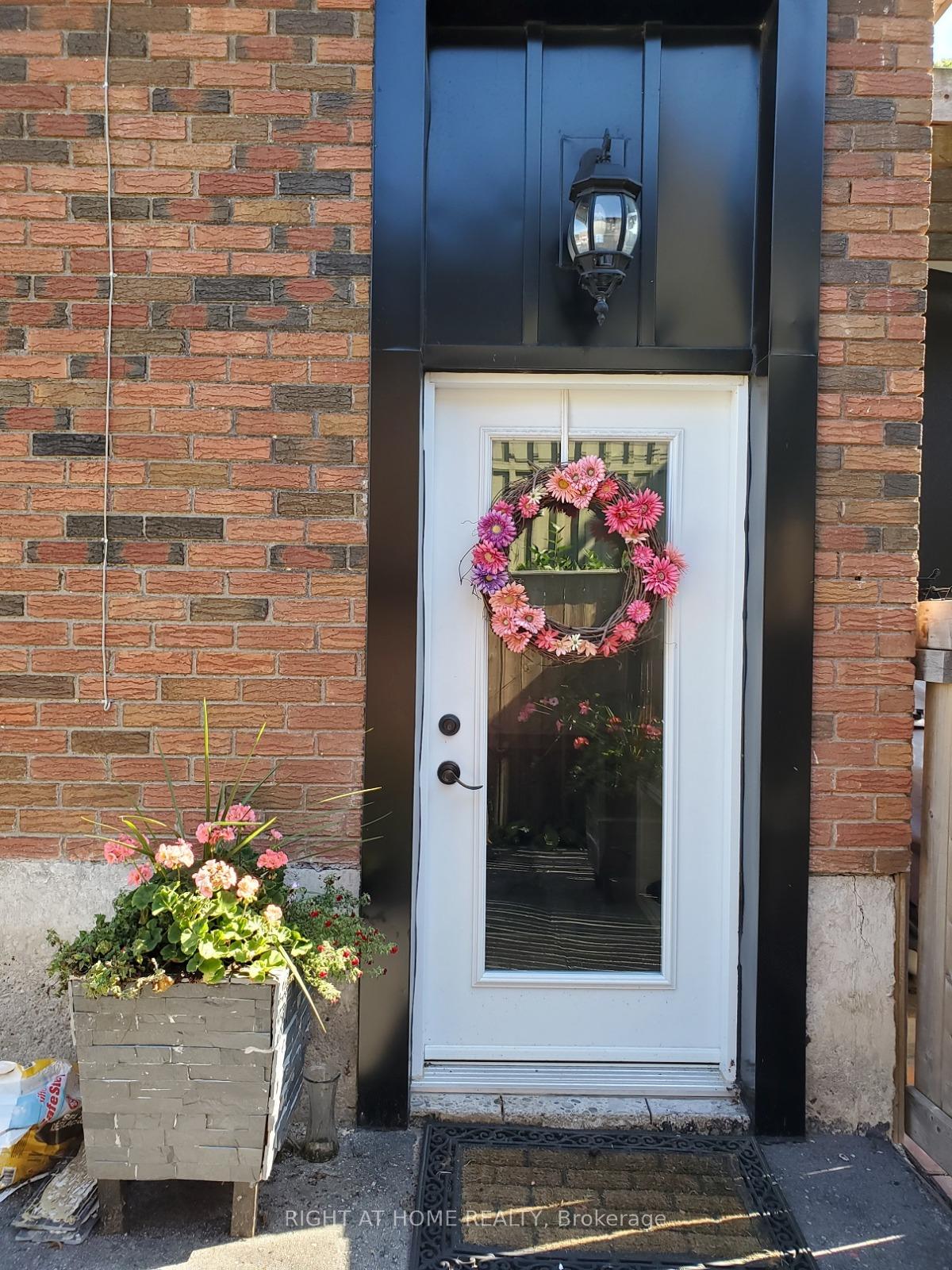 214-kent-street-whitby-ontario-e13499334