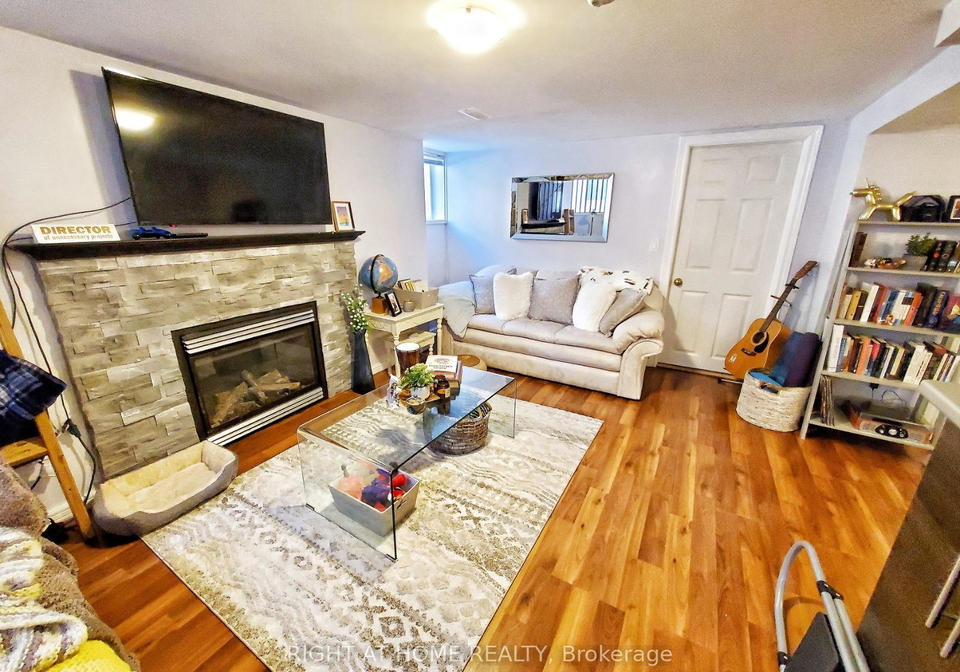 214-kent-street-whitby-ontario-e13499334