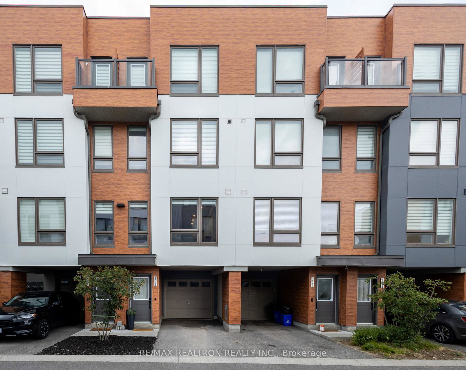 1623-pleasure-valley-path-n-oshawa-ontario-e13499492
