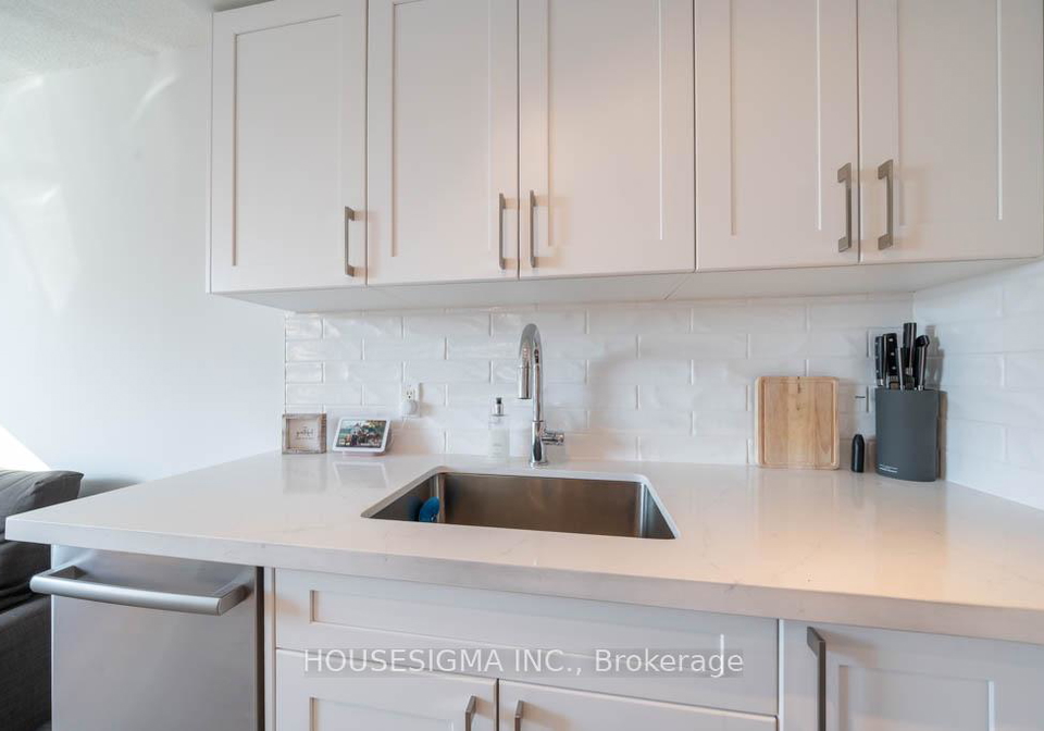 38-lee-centre-drive-toronto-scarborough-ontario-e13499648