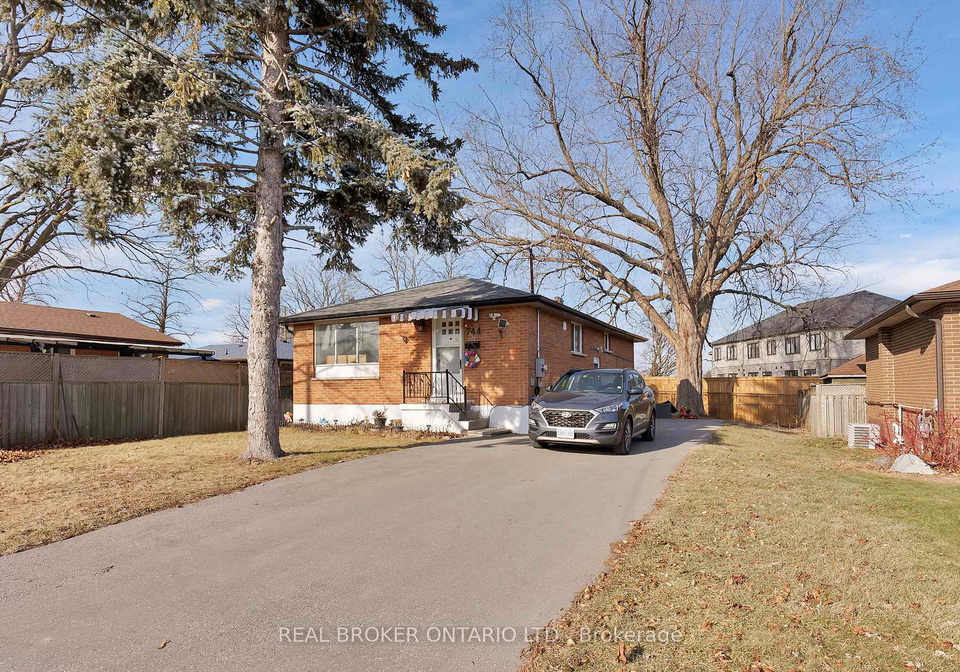 744-olive-avenue-oshawa-ontario-e13499956