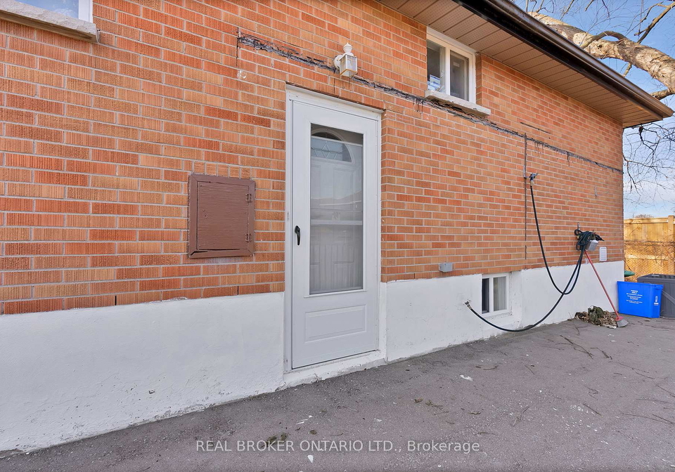 744-olive-avenue-oshawa-ontario-e13499956