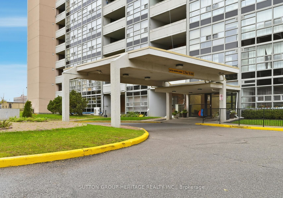3380-eglinton-avenue-e-toronto-scarborough-ontario-e13500376