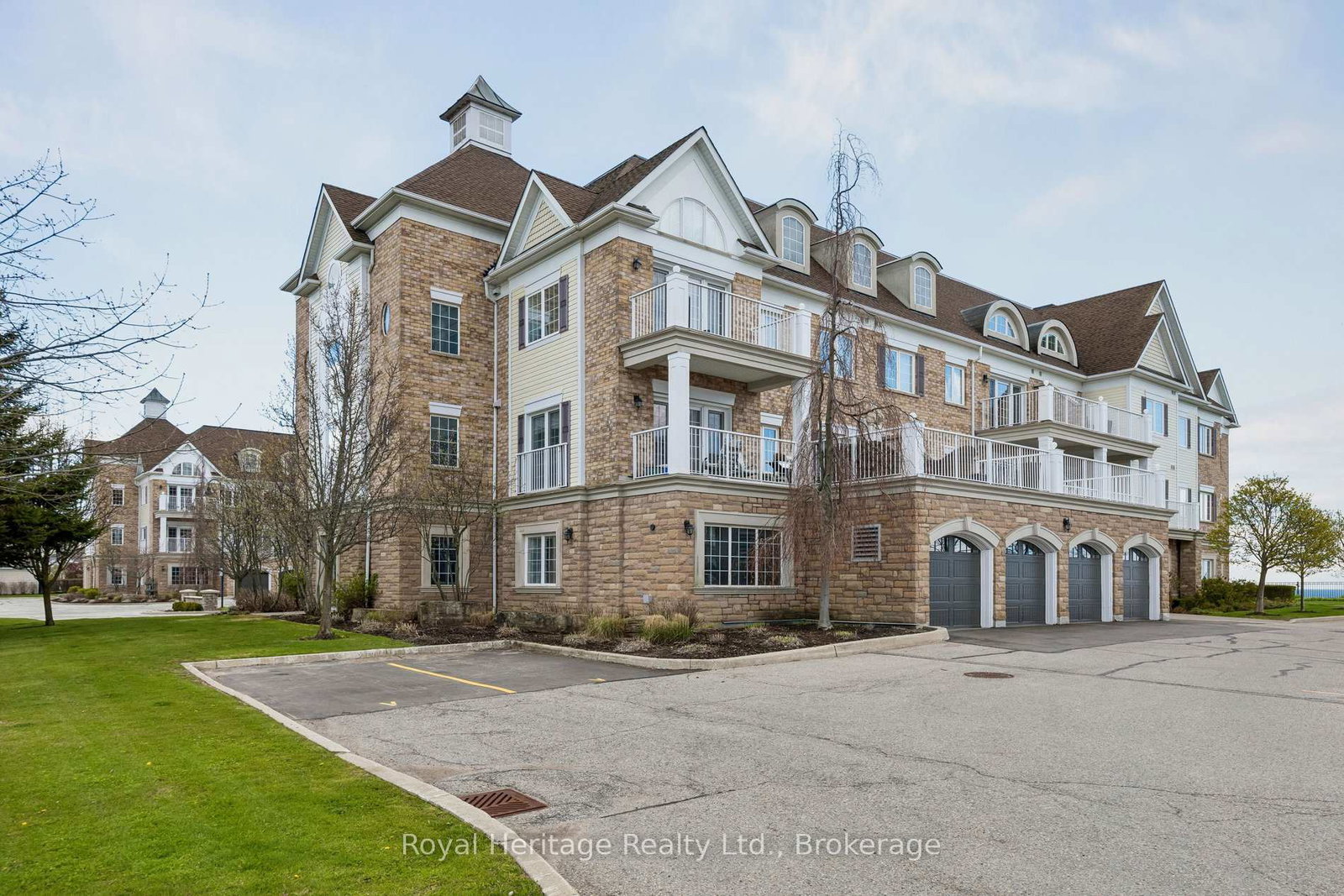 385-lakebreeze-drive-clarington-ontario-e13500392
