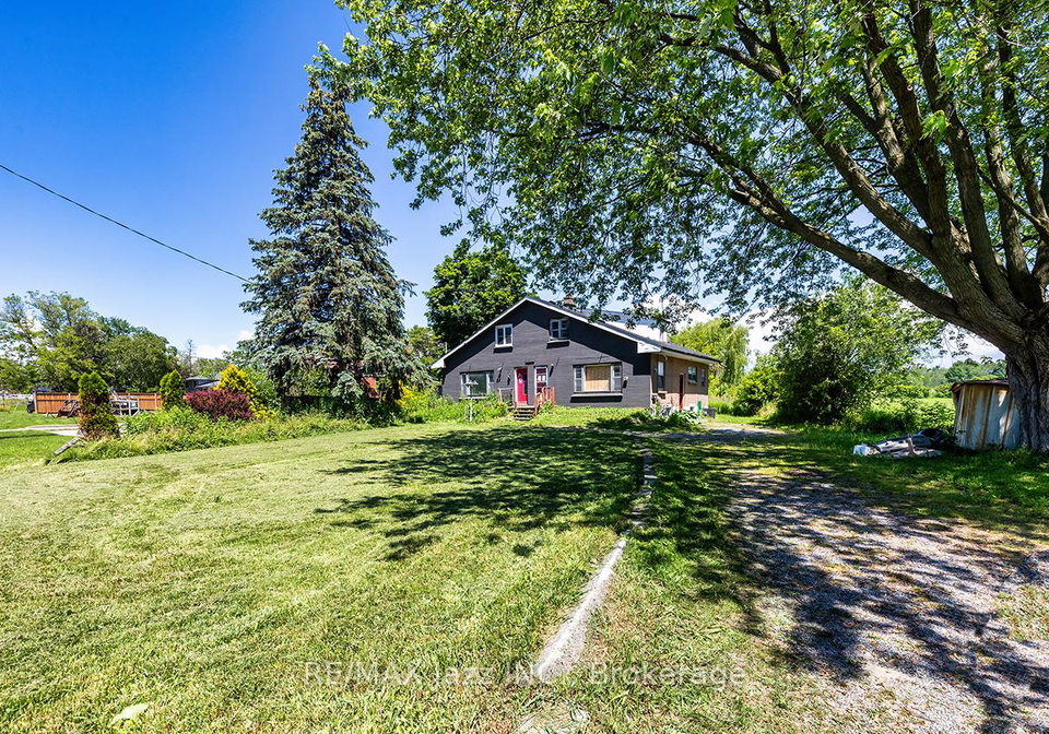 2216-highway-2-clarington-ontario-e13500628
