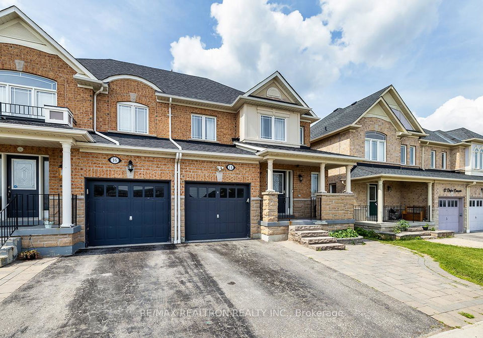 14-styles-crescent-ajax-ontario-e13501478