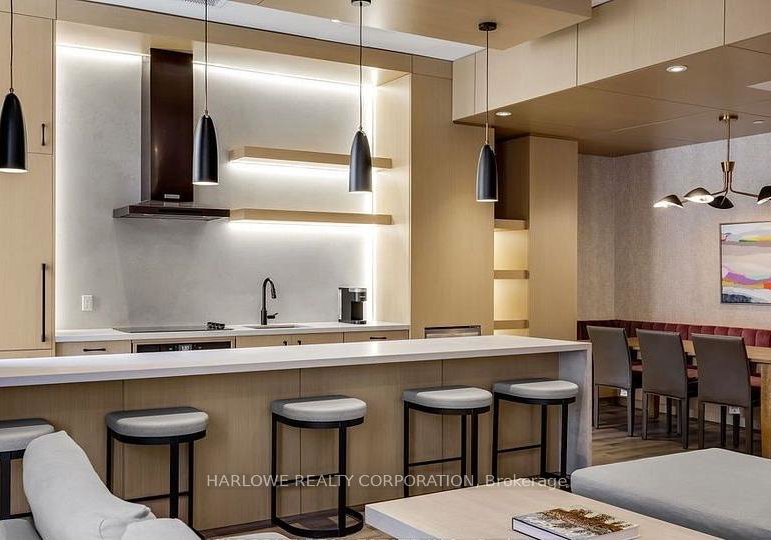 2369-danforth-avenue-toronto-toronto-ontario-e13501904
