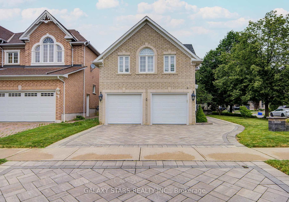 32-maggs-street-ajax-ontario-e13501908