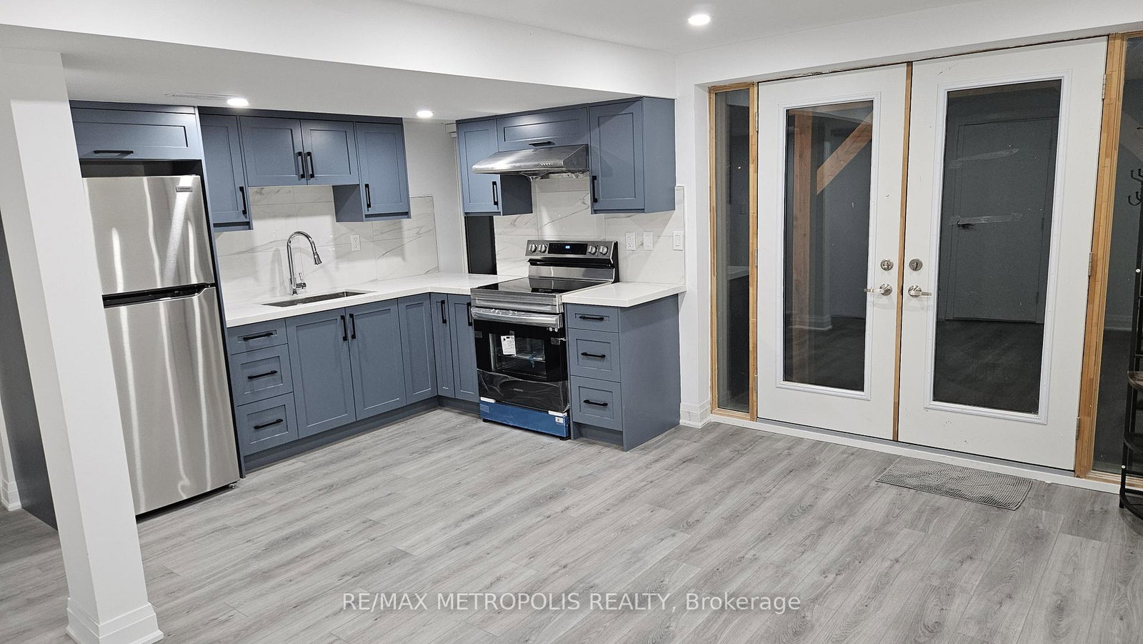 99-bremner-street-whitby-ontario-e13502306