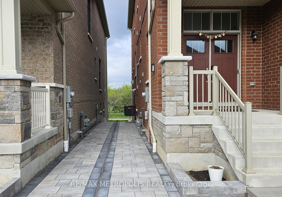 99-bremner-street-whitby-ontario-e13502306